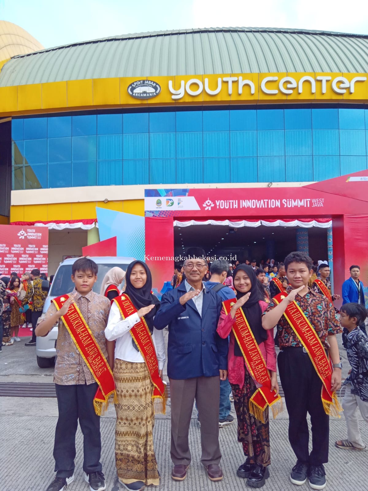 Empat Siswa MAN 1 Bekasi ditetapkan sebagai Duta Hukum dan HAM Provinsi Jawa Barat