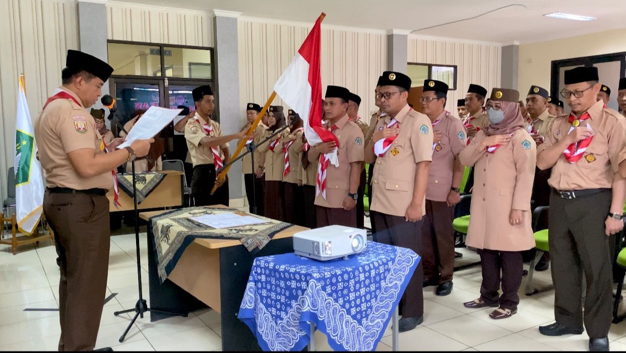 Ketua Kwarcab Gerakan Pramuka Kab. Bekasi Kukuhkan Majelis Pembimbing dan Pengurus Satuan Karya Pramuka Amal Bakti Tingkat Cabang Kabupaten Bekasi